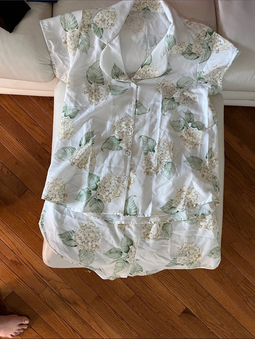 Hydrangea Floral Cotton Pajama Set - White & Green